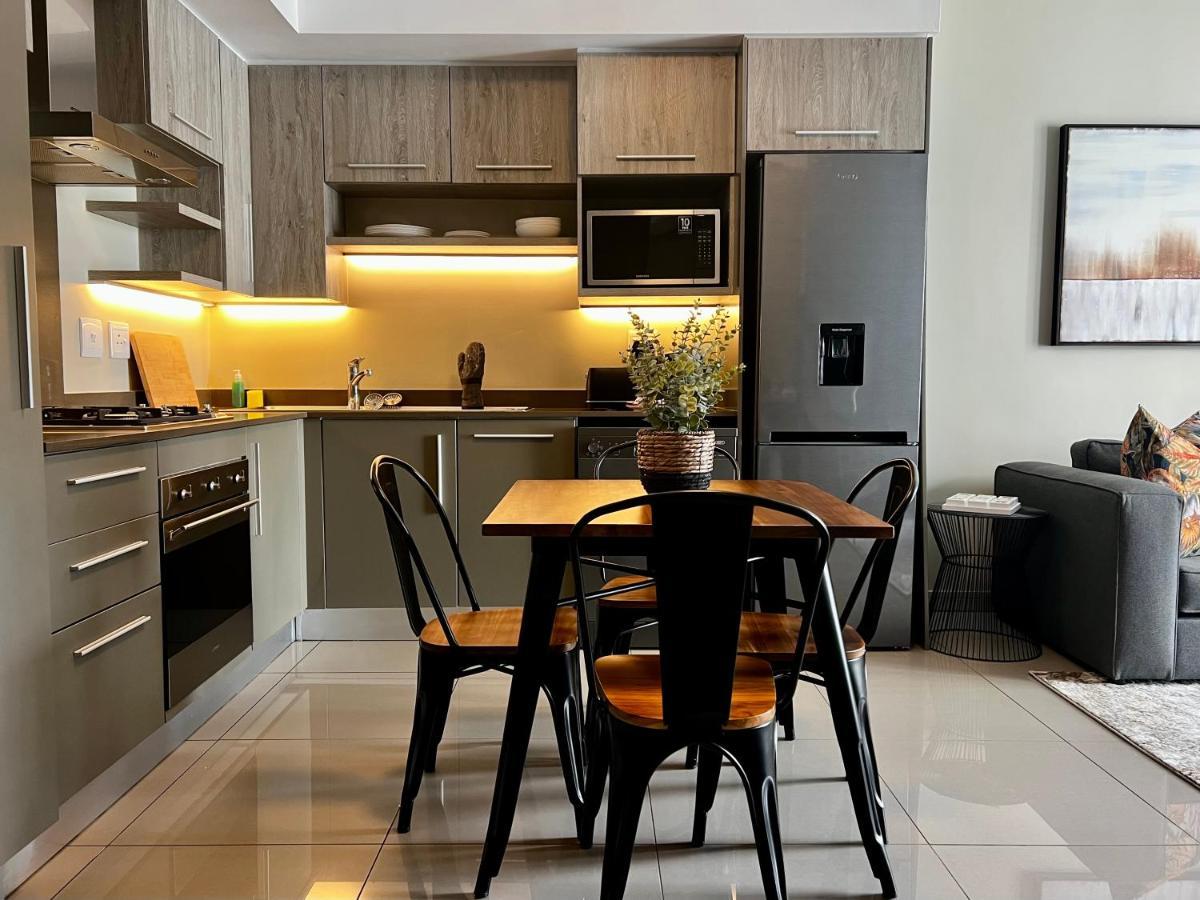 The Tyrwhitt Rosebank Apartments (Adults Only) Johannesburg Luaran gambar