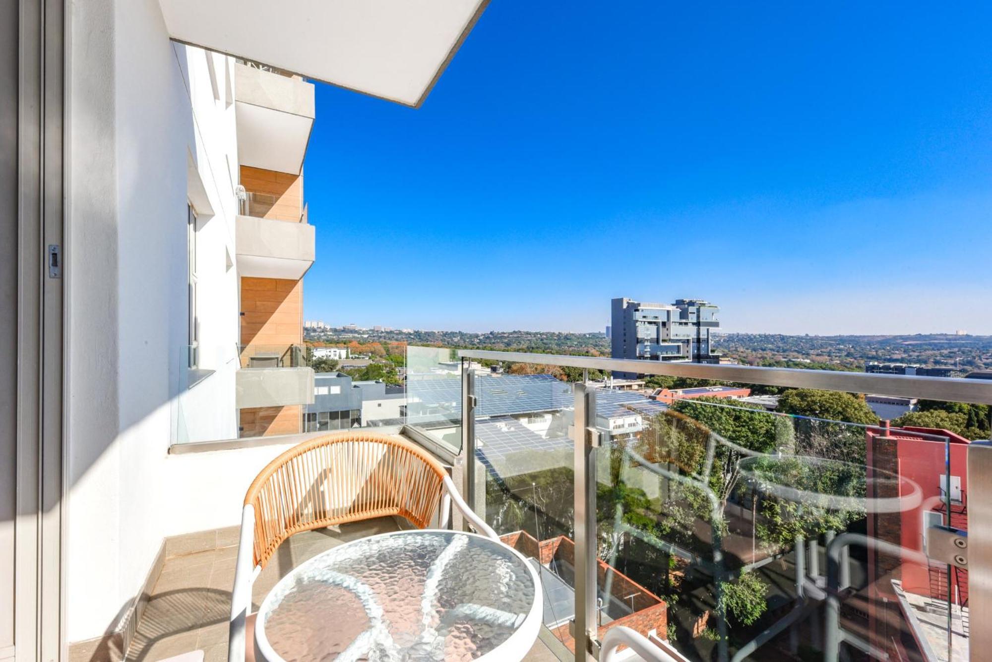 The Tyrwhitt Rosebank Apartments (Adults Only) Johannesburg Luaran gambar