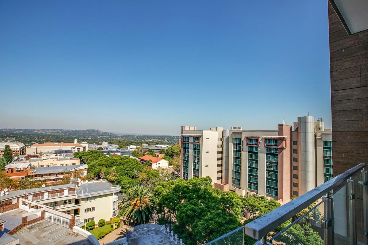 The Tyrwhitt Rosebank Apartments (Adults Only) Johannesburg Luaran gambar