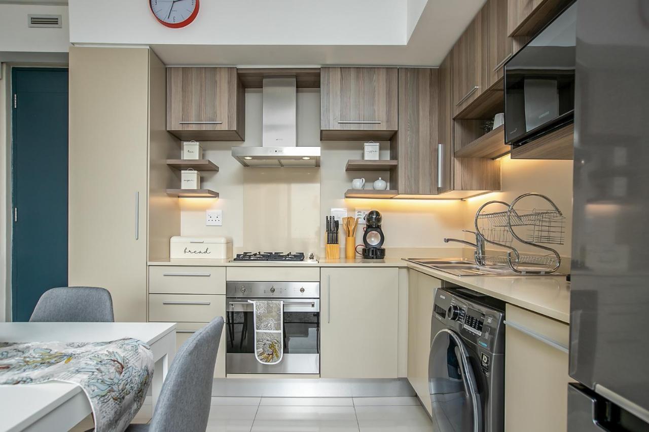 The Tyrwhitt Rosebank Apartments (Adults Only) Johannesburg Luaran gambar